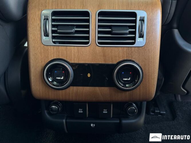 Land Rover Range Rover Vogue 47 interauto-car