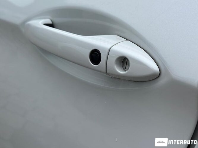 Honda Clarity 33 interauto-car