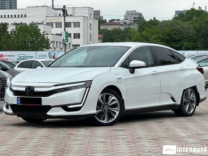 Honda Clarity 29 interauto-car