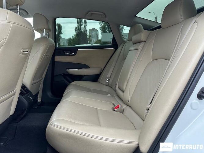 Honda Clarity 45 interauto-car