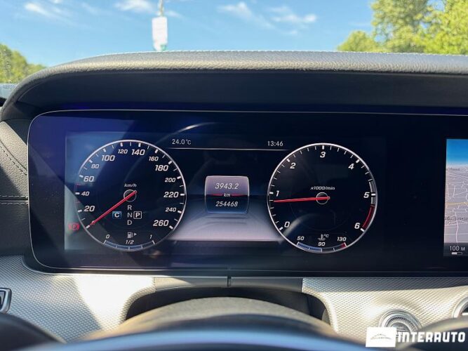 Mercedes E 220 39 interauto-car