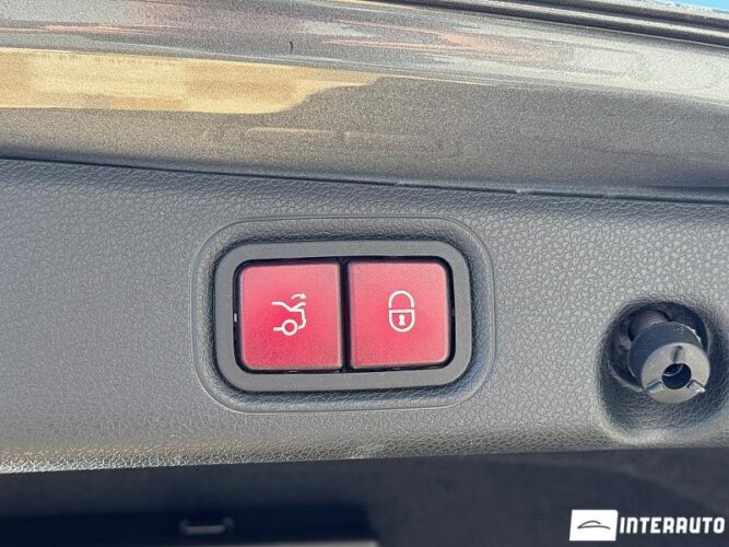 Mercedes E 220 47 interauto-car