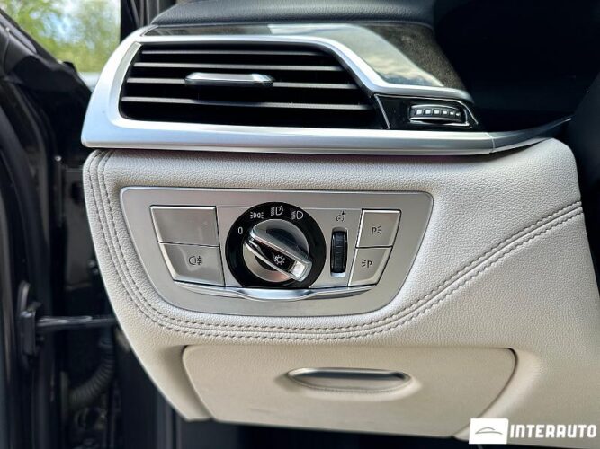 BMW 730 50 interauto-car