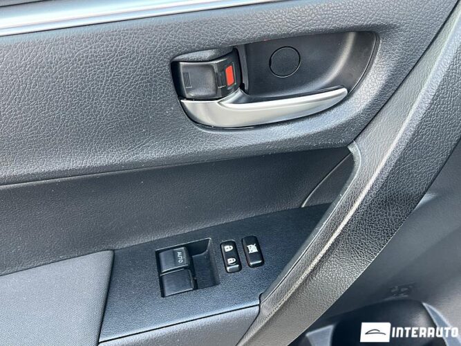 Toyota Corolla 32 interauto-car