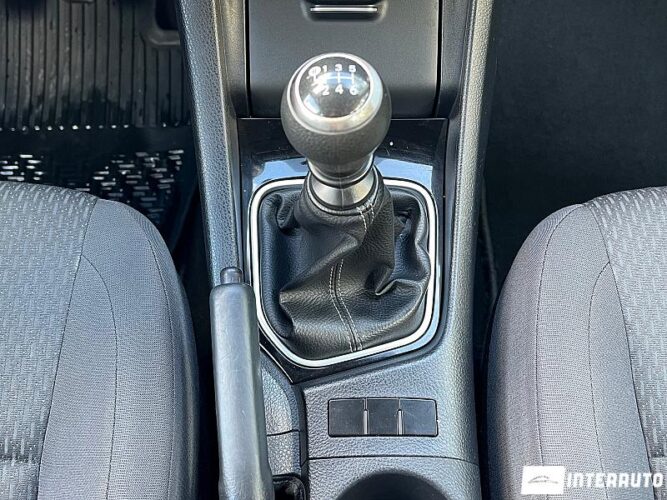 Toyota Corolla 40 interauto-car