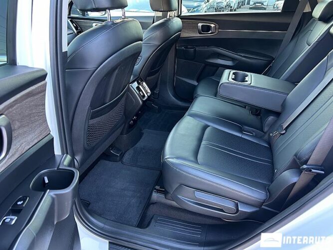 Kia Sorento 53 interauto-car