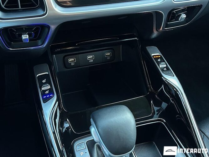 Kia Sorento 50 interauto-car