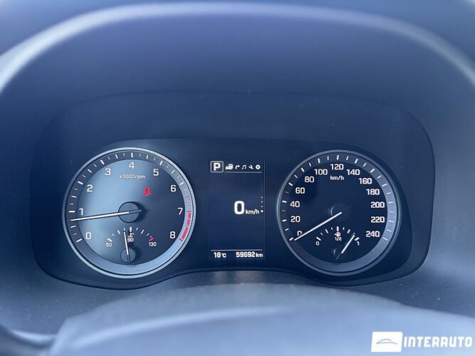 Hyundai Tucson 44 interauto-car