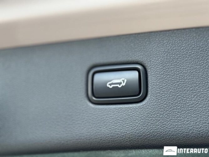 Hyundai Tucson 37 interauto-car