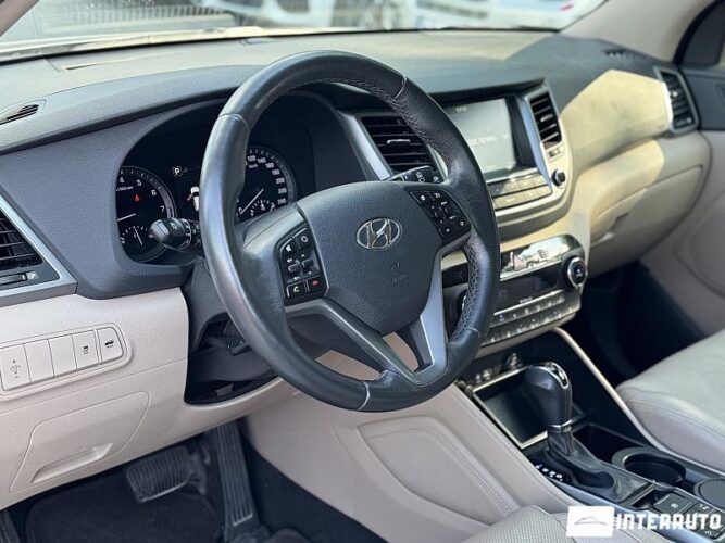 Hyundai Tucson 41 interauto-car