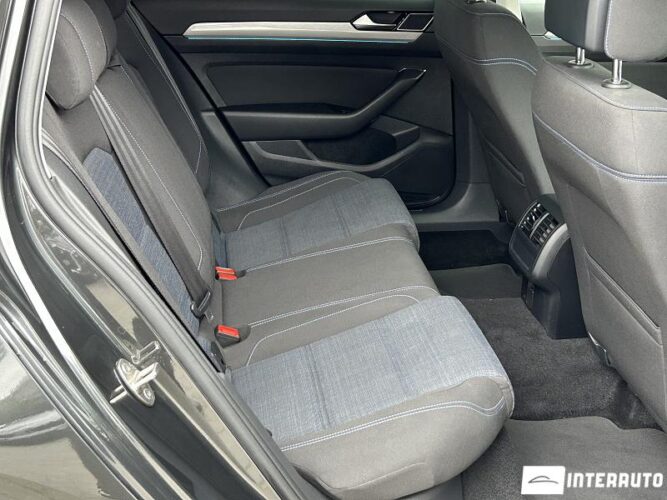 Volkswagen Passat GTE 44 interauto-car