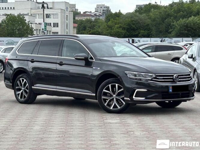 Volkswagen Passat GTE 32 interauto-car