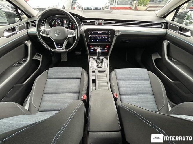 Volkswagen Passat GTE 36 interauto-car