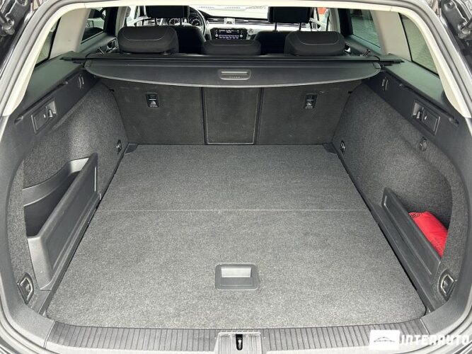 Volkswagen Passat GTE 46 interauto-car