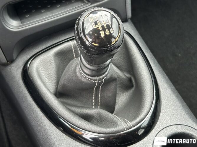 Nissan Qashqai 43 interauto-car