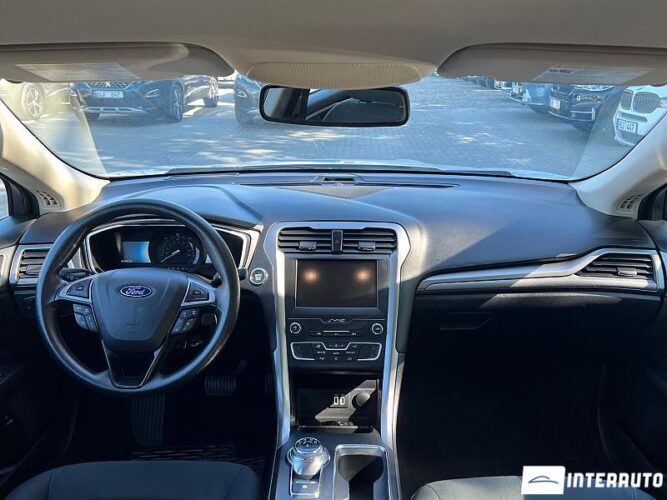 Ford Fusion 36 interauto-car