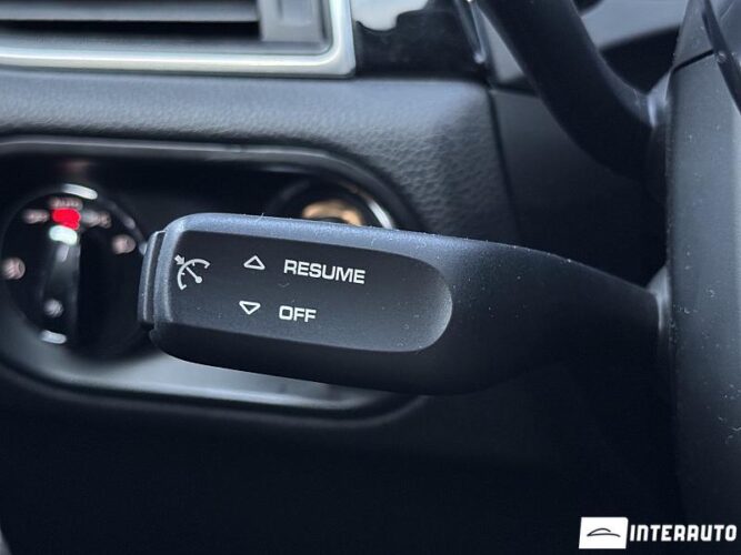 Porsche Macan 59 interauto-car