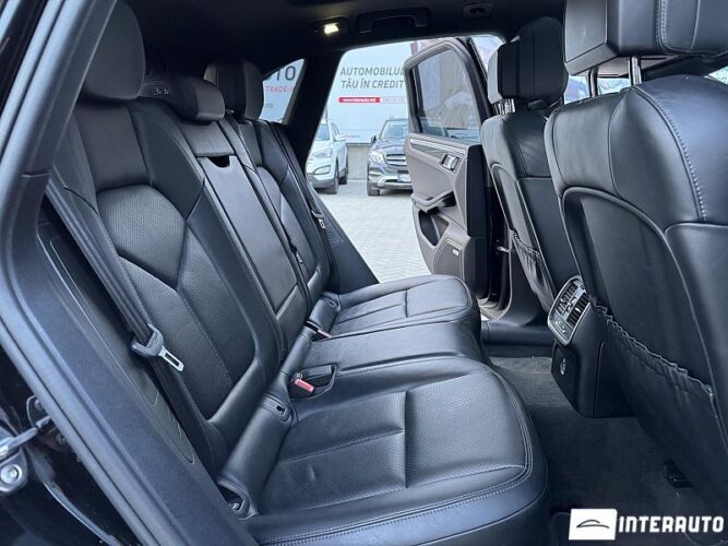 Porsche Macan 52 interauto-car