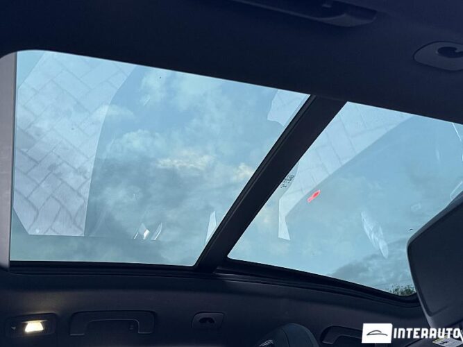 Porsche Macan 51 interauto-car