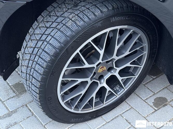 Porsche Macan 56 interauto-car