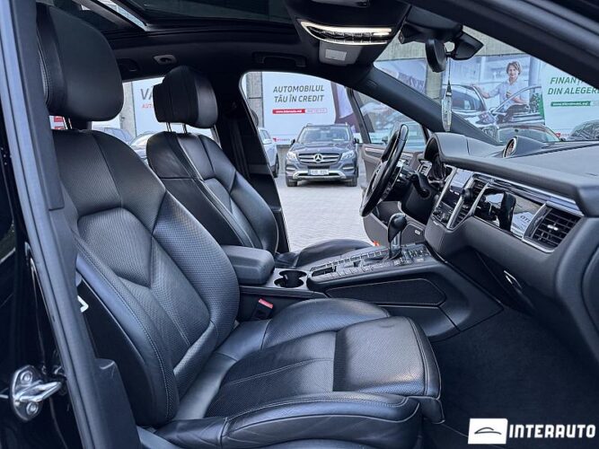 Porsche Macan 53 interauto-car