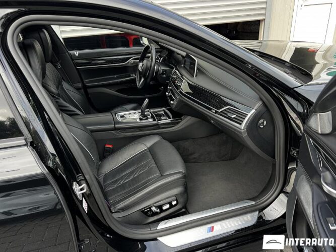 BMW 745e 45 interauto-car