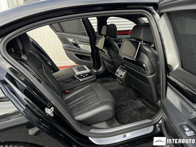 BMW 745e 48 interauto-car