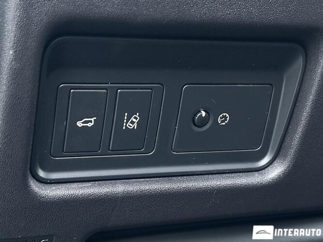 Land Rover Discovery Sport 48 interauto-car