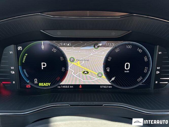 Skoda Superb 43 interauto-car