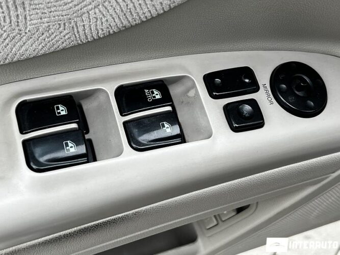 Hyundai Sonata 36 interauto-car