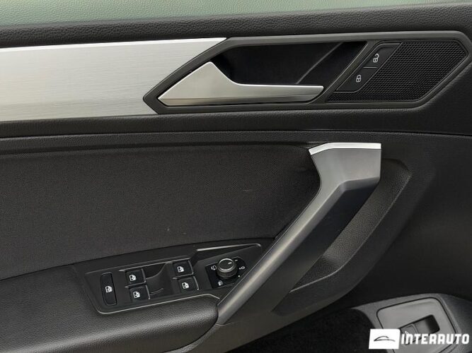 Volkswagen Tiguan 37 interauto-car