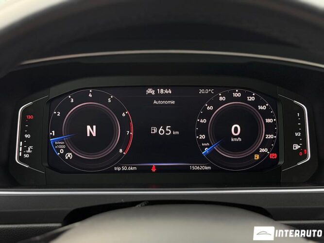 Volkswagen Tiguan 41 interauto-car