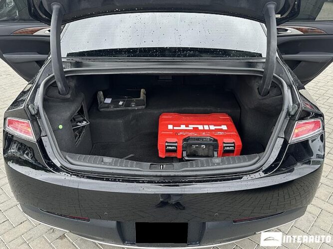 Lincoln MKZ 61 interauto-car