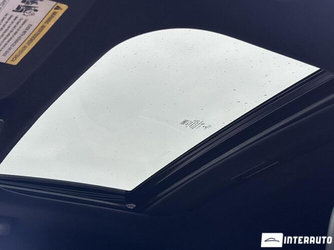 Lincoln MKZ 52 interauto-car