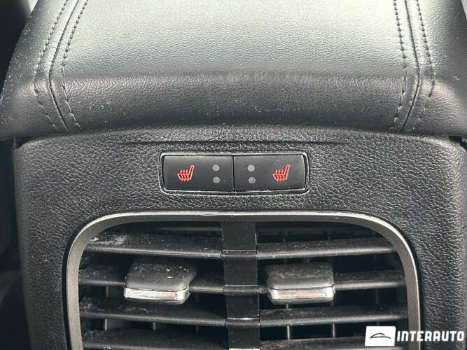 Lincoln MKZ 51 interauto-car