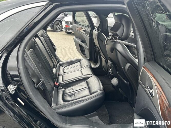 Lincoln MKZ 53 interauto-car