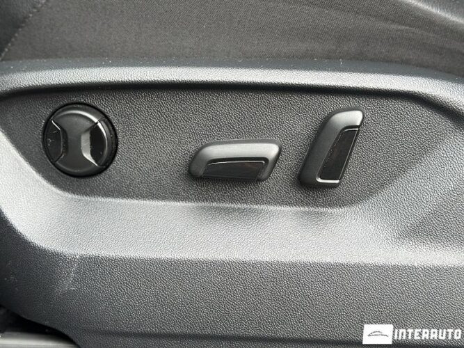 Volkswagen Tiguan 47 interauto-car