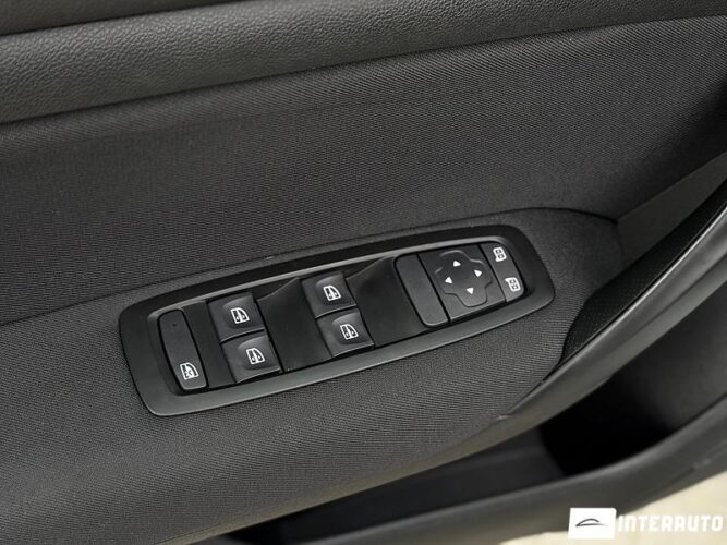 Renault Megane 30 interauto-car