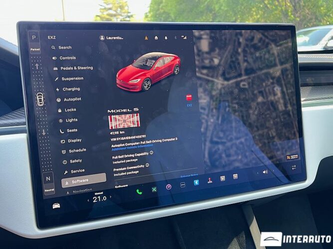 Tesla Model S Plaid 44 interauto-car