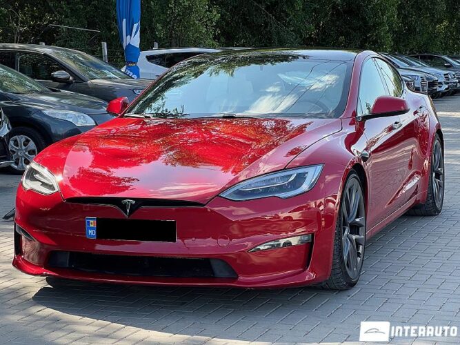 Tesla Model S Plaid 32 interauto-car