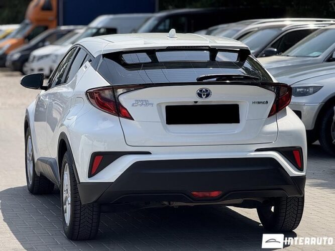 Toyota C-HR 33 interauto-car