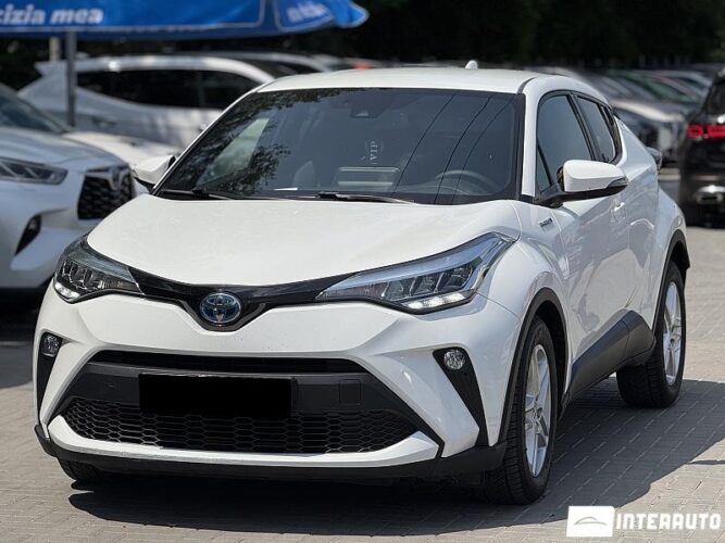 Toyota C-HR 30 interauto-car