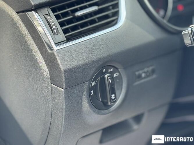 Skoda Octavia 38 interauto-car