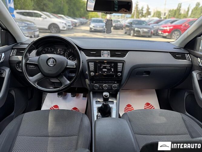 Skoda Octavia 44 interauto-car