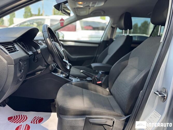 Skoda Octavia 36 interauto-car