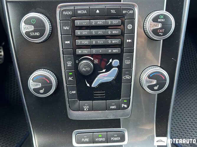 Volvo V 60 41 interauto-car