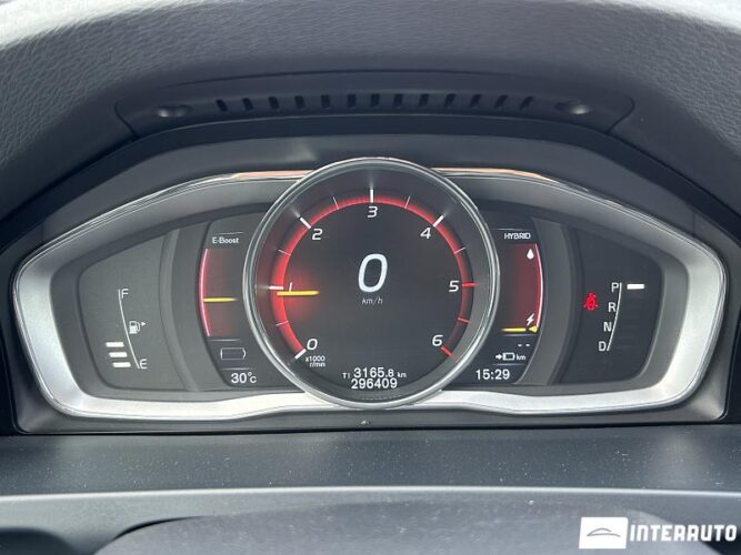 Volvo V 60 39 interauto-car