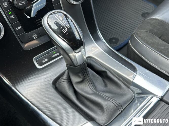 Volvo V 60 42 interauto-car