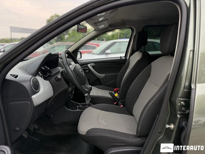 Dacia Duster 29 interauto-car