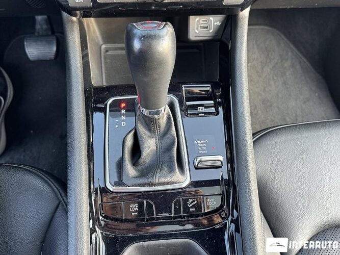 Jeep Compass 47 interauto-car